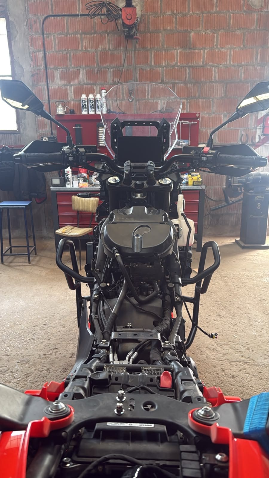Moto en el taller de Mecatrónica Pilar